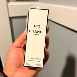 Chanel No 5
